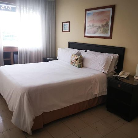 Hotel Sin Escala Palmira  Buitenkant foto